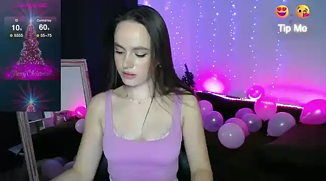 Emillias online show from December 2024 05:13:01 PM
