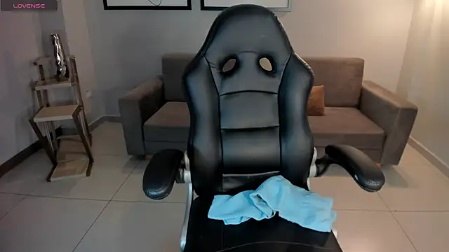 TaraLawrence online show from January 2025 07:59:02 PM