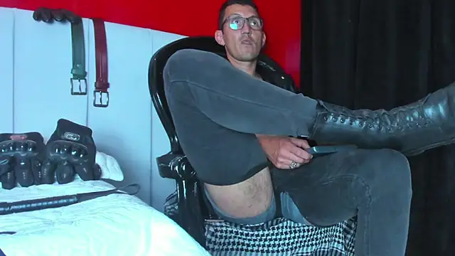 enzopratt online show from March 2025 06:35:02 AM