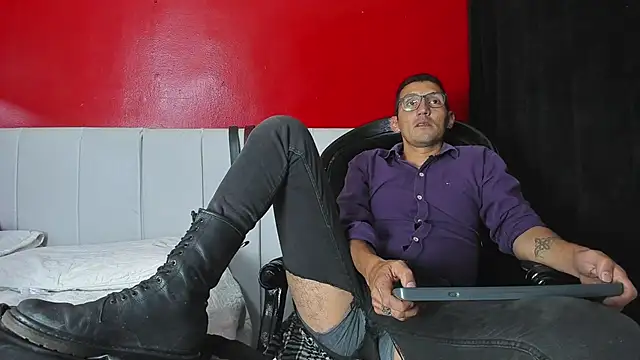 enzopratt online show from March 2025 10:24:01 AM