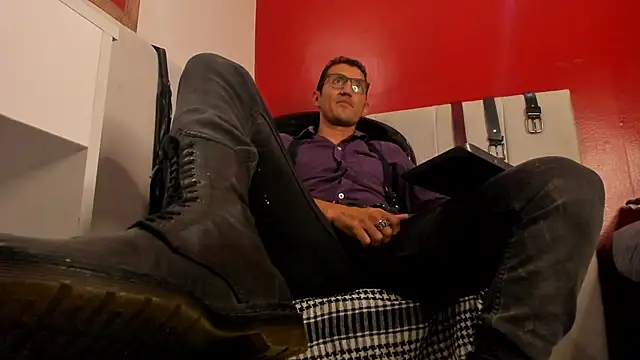 enzopratt online show from March 2025 01:17:01 PM
