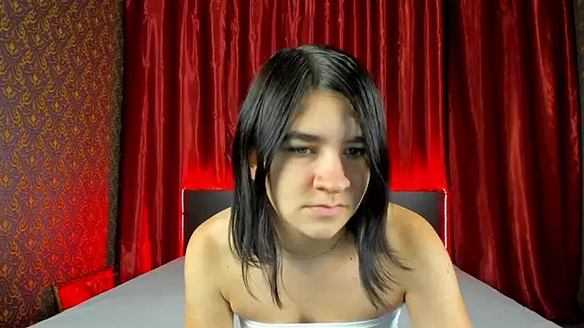 Snapshot of _Polly_Love_ chatting on October 2025 06:10:02 AM Polly Love online show from October 2025 06:10:02 AM