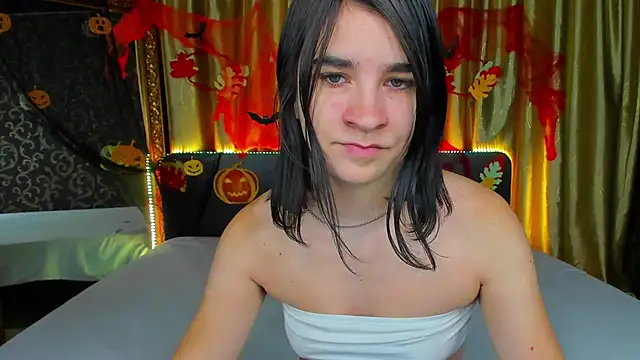 Snapshot of _Polly_Love_ chatting on November 2025 07:08:02 AM Polly Love online show from November 2025 07:08:02 AM