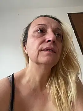 Snapshot of Melinastarr chatting on October 2025 07:09:02 AM Melinastarr online show from October 2025 07:09:02 AM