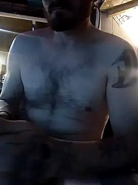 Snapshot of Daddysdirty30 chatting on December 2024 09:17:02 PM Daddysdirty30 online show from December 2024 09:17:02 PM