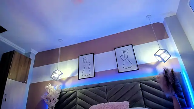 Megan mooree  online show from January 2025 12:56:01 PM