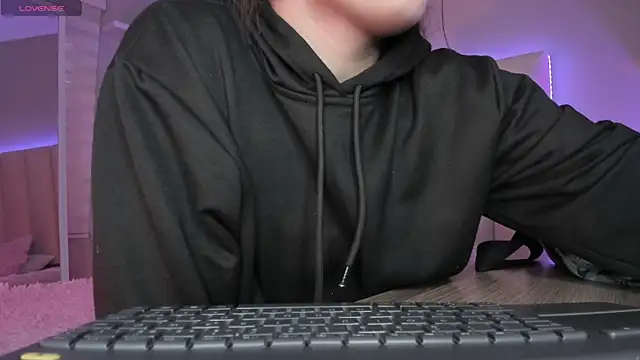 Megan mooree  online show from March 2025 11:53:01 AM