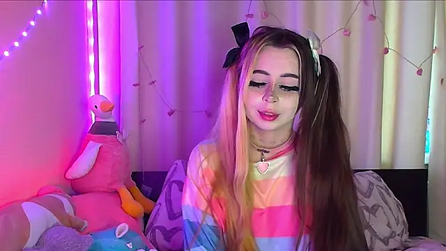 Snapshot of suemeow chatting on February 2025 05:56:01 AM suemeow online show from February 2025 05:56:01 AM