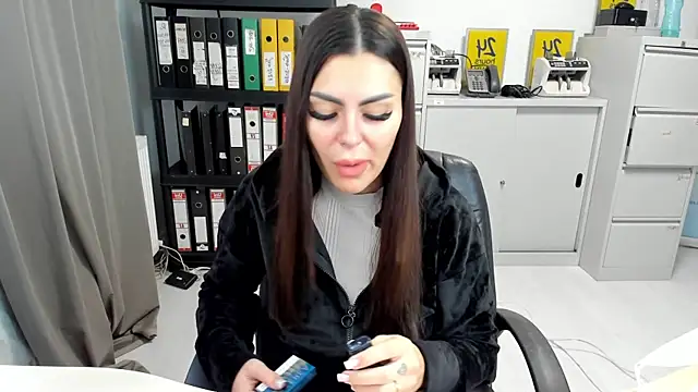 Snapshot of kilenyapatrice chatting on November 2025 12:38:01 PM kilenyapatrice online show from November 2025 12:38:01 PM