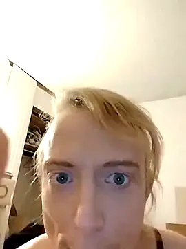 kdogg1976 online show from February 2025 03:34:02 AM