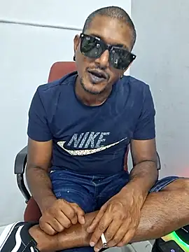 dmancams1874 online show from November 2025 01:32:02 PM