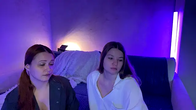 Snapshot of __2sya__ chatting on November 2025 01:10:01 PM 2sya online show from November 2025 01:10:01 PM