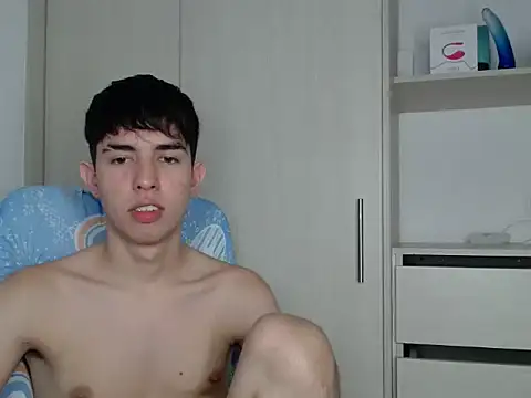 Snapshot of Andy_hot19 chatting on October 2025 04:13:01 PM Andy hot19 online show from October 2025 04:13:01 PM