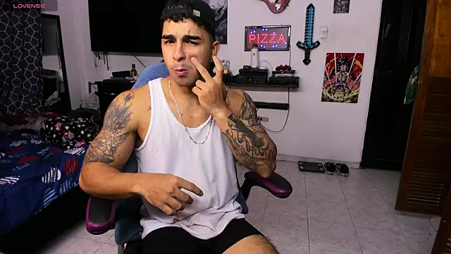 cJuan111 online show from March 2025 01:09:02 AM