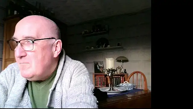 Adamdaddybear online show from January 2025 03:19:01 PM