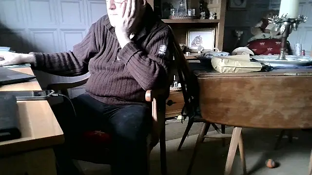 Adamdaddybear online show from January 2025 01:08:01 PM