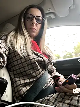 Snapshot of SukyGirl chatting on September 2025 06:29:01 AM SukyGirl online show from September 2025 06:29:01 AM