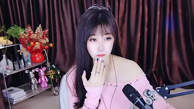 xiaoya666--baby online show from February 2025 02:33:02 PM