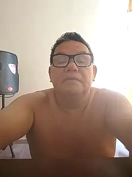 Snapshot of catatunboculion chatting on January 2025 01:40:01 PM catatunboculion online show from January 2025 01:40:01 PM