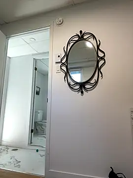 Sweetleeahxx online show from September 2025 01:55:01 PM