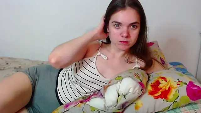 Snapshot of SallyMkn chatting on October 2025 05:25:02 PM SallyMkn online show from October 2025 05:25:02 PM