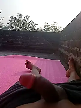 Snapshot of Tanker_95 chatting on December 2024 03:06:01 AM Tanker 95 online show from December 2024 03:06:01 AM