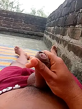 Snapshot of Tanker_95 chatting on January 2025 04:25:01 AM Tanker 95 online show from January 2025 04:25:01 AM