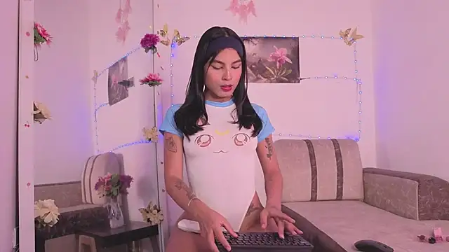 Snapshot of Dolcee_zoe chatting on September 2025 08:58:02 PM Dolcee zoe online show from September 2025 08:58:02 PM