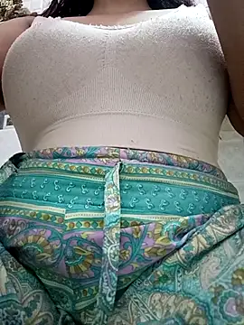 Snapshot of cute-mahek chatting on October 2025 07:34:02 PM cute-mahek online show from October 2025 07:34:02 PM