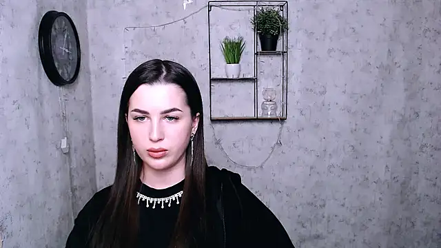 DivaKaily  online show from December 2024 11:40:01 PM