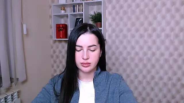 DivaKaily  online show from October 2025 05:19:02 AM