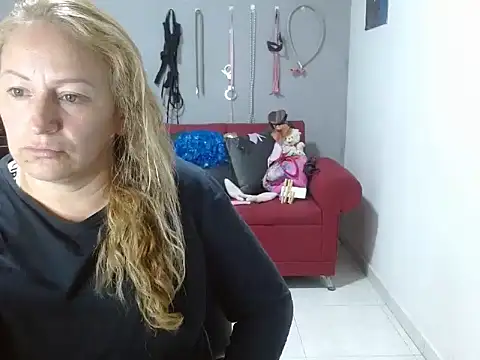 emperabigbootybigass online show from February 2025 12:27:01 PM