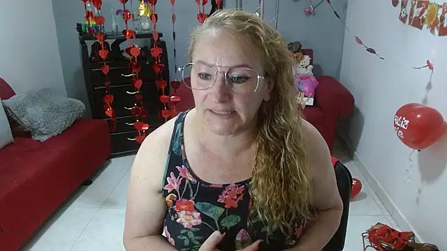 emperabigbootybigass online show from February 2025 06:40:01 PM