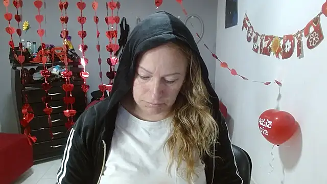 emperabigbootybigass online show from February 2025 12:47:01 PM