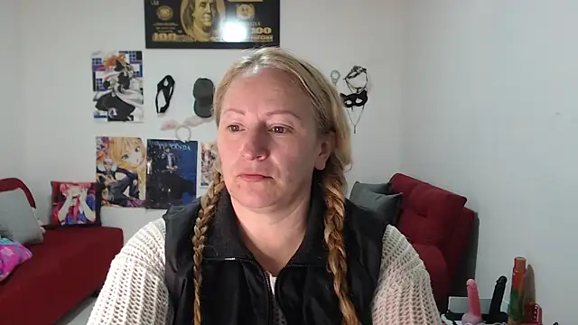 emperabigbootybigass online show from October 2025 12:13:02 PM