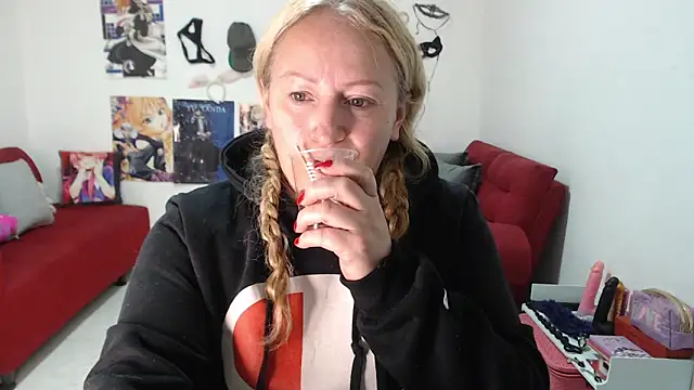 emperabigbootybigass online show from October 2025 12:24:01 PM