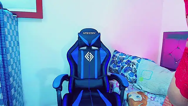 Snapshot of aidaathh chatting on September 2025 02:48:02 AM aidaathh online show from September 2025 02:48:02 AM