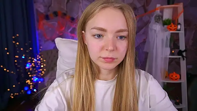 EmilySunshineS online show from November 2025 02:19:02 PM