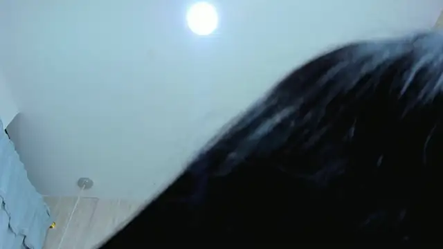 Mia Oxford online show from December 2024 05:45:02 PM