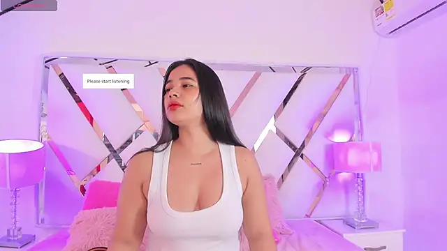 Snapshot of naughty__sara chatting on November 2025 01:00:01 PM naughty sara online show from November 2025 01:00:01 PM