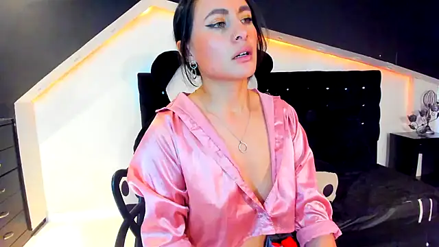 Coral Gibson online show from January 2025 03:46:01 PM