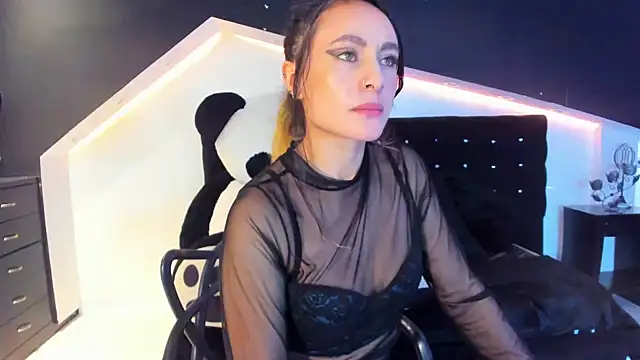 Coral Gibson online show from February 2025 12:48:02 PM