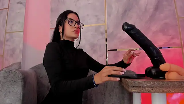 Ellaochoa online show from October 2025 11:44:02 AM