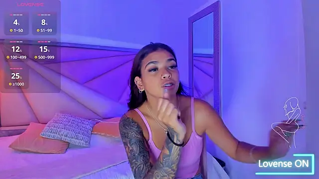 GiaFu online show from October 2025 05:54:02 PM