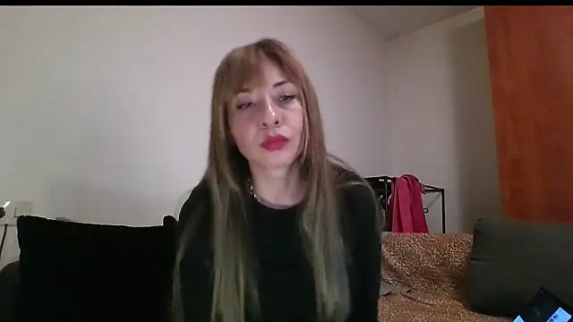Snapshot of KarolinaReaper chatting on March 2025 07:28:02 PM KarolinaReaper online show from March 2025 07:28:02 PM