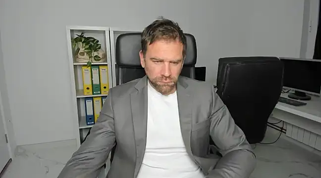 John-E-Dough online show from December 2024 05:53:02 AM