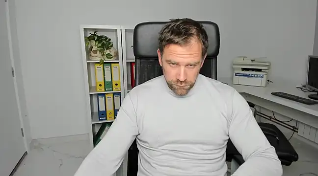 John-E-Dough online show from December 2024 04:57:01 AM