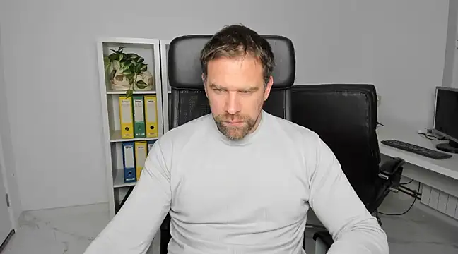 John-E-Dough online show from December 2024 04:45:02 AM