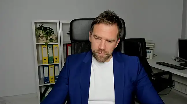 John-E-Dough online show from December 2024 05:42:01 AM