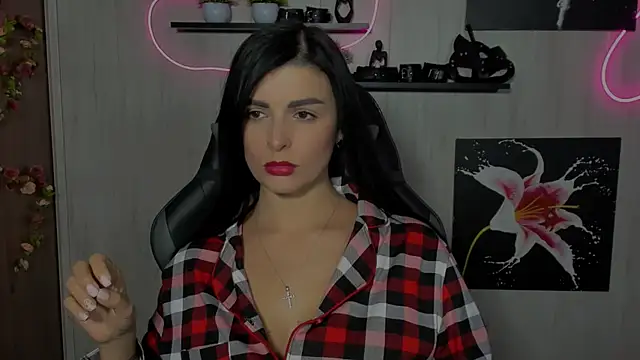 KayWuds online show from December 2024 05:20:02 PM